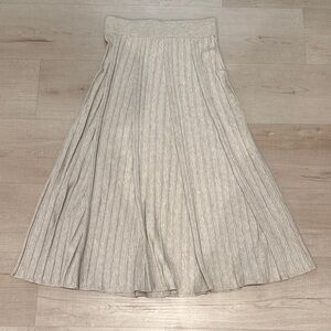 Modern Citizen - Tilda Pleated Maxi Skirt - Oatmeal - XS